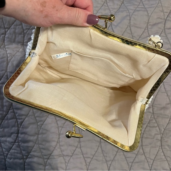 VTG 8x11 Beaded Purse White Gold John Wind Hong Kong Bakelite Pearl - Picture 7 of 10